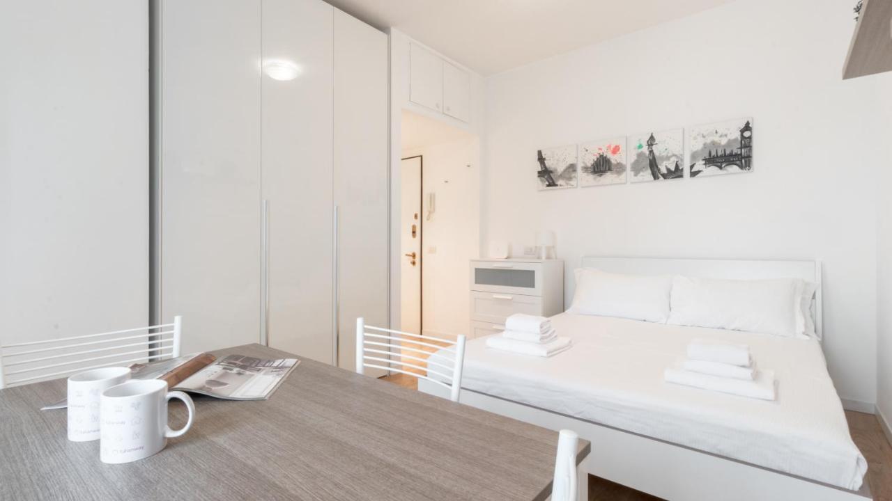 Italianway - Ampere 103 Apartment มิลาน ภายนอก รูปภาพ